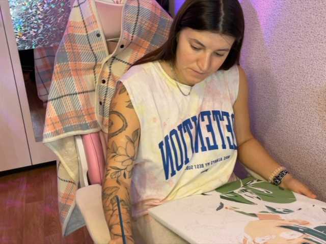 Katrinmiss's BongaCams show and profile