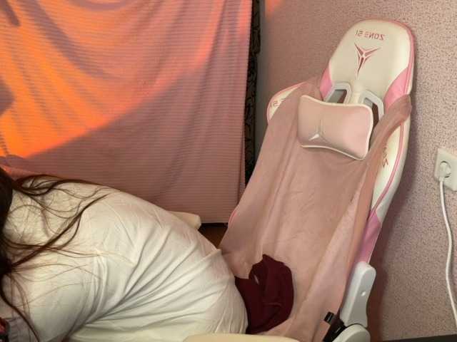 Katrinmiss webcam bongacams model stream image