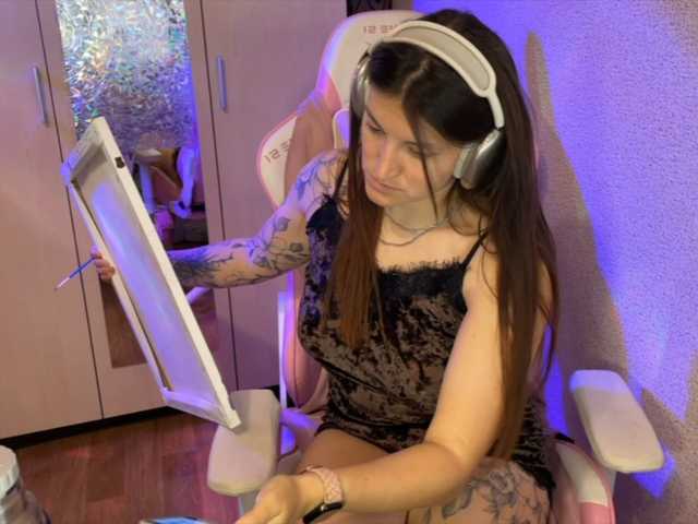 Katrinmiss's BongaCams show and profile