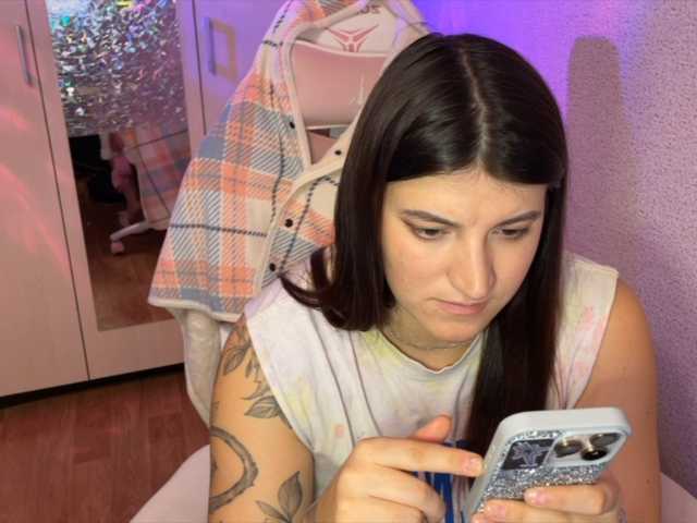 Katrinmiss's BongaCams show and profile