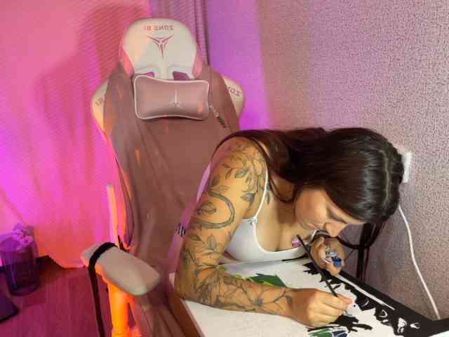 Katrinmiss Live Webcam on BongaCams