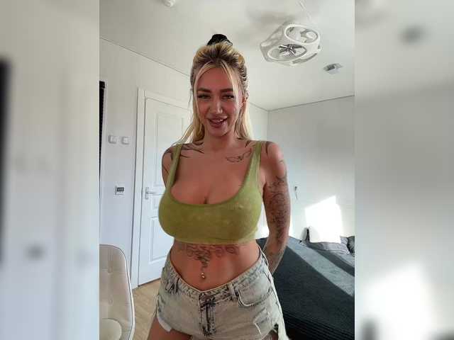 -AmazingBlonde-'s BongaCams profile