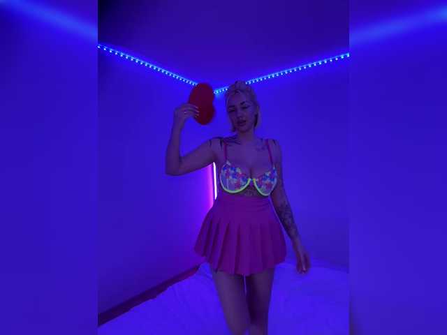 -AmazingBlonde- — Freechat on BongaCams