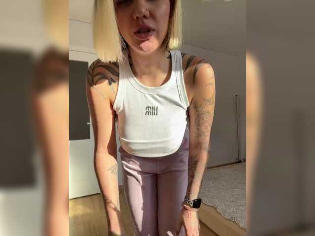 -AmazingBlonde- – webcam model profile photo