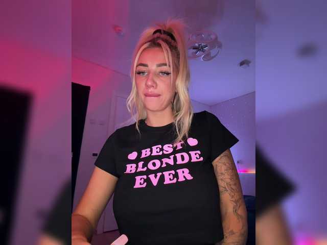 видео -AmazingBlonde-