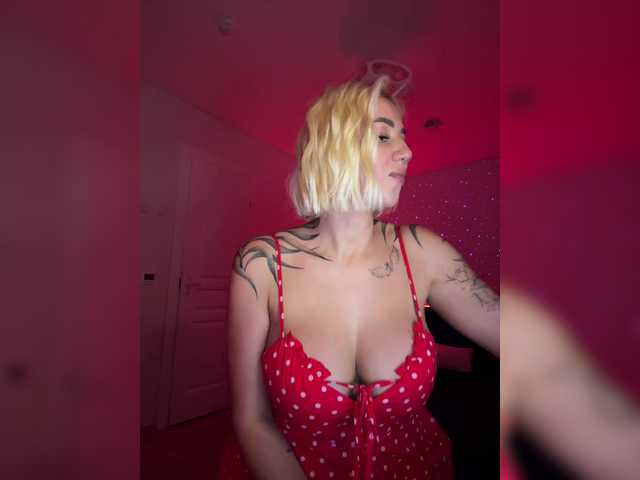 видео -AmazingBlonde-