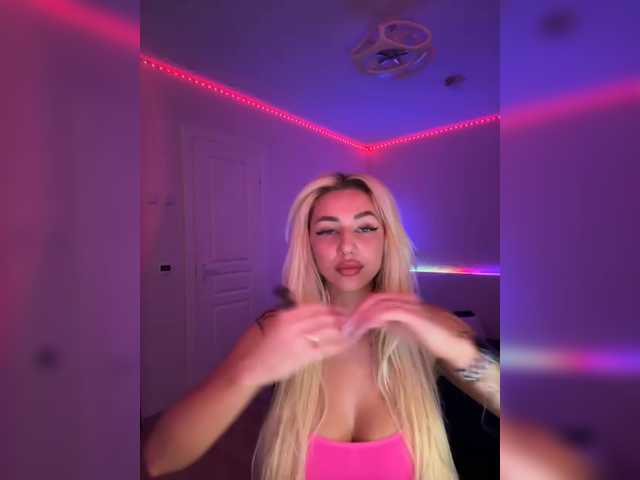 -AmazingBlonde- live cam