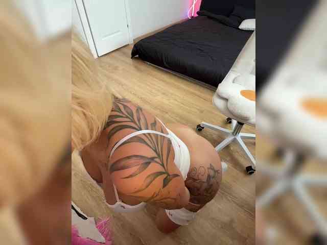 -AmazingBlonde- webcam