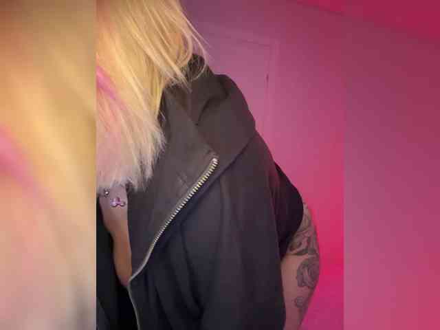 -AmazingBlonde- webcam