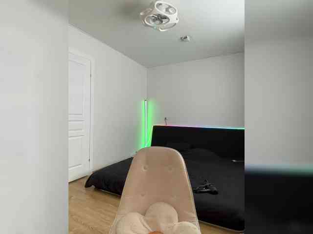 -AmazingBlonde- webcam