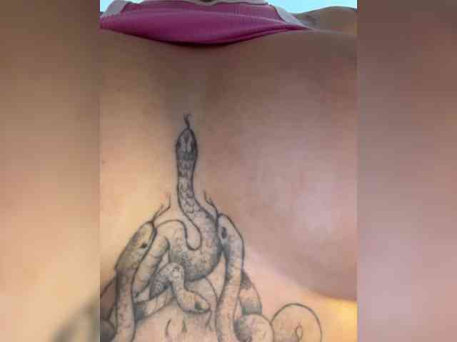 -AmazingBlonde- webcam