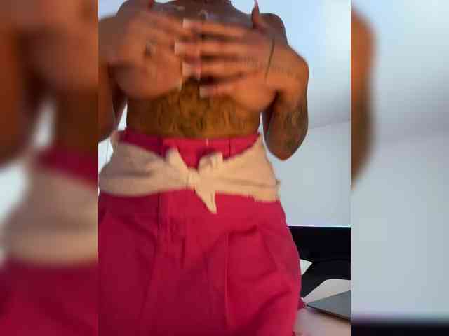 -AmazingBlonde- webcam