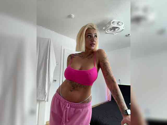 -AmazingBlonde- webcam