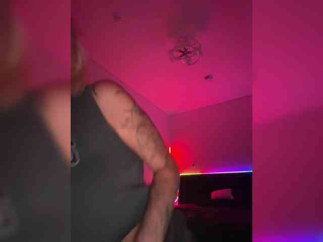 -AmazingBlonde- webcam