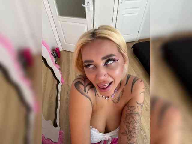 -AmazingBlonde- webcam