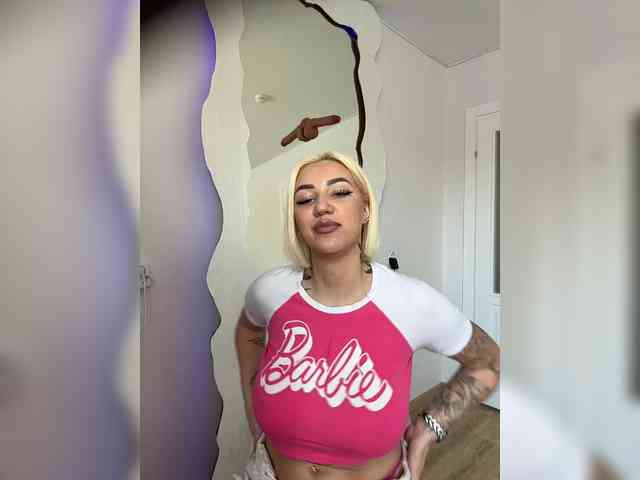 -AmazingBlonde- webcam