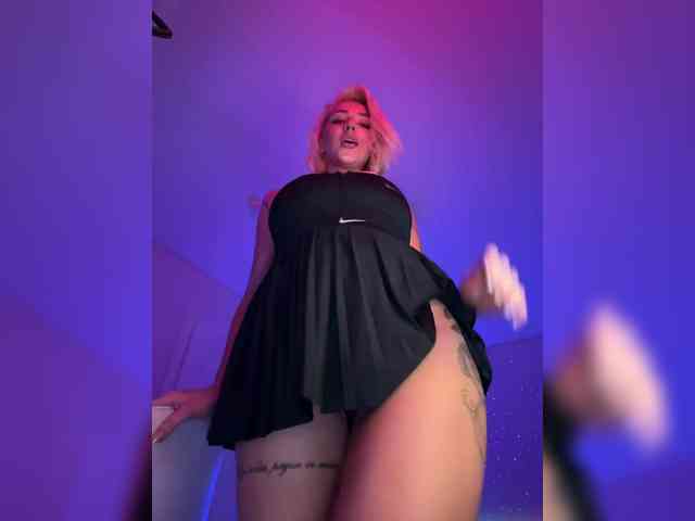 -AmazingBlonde- webcam