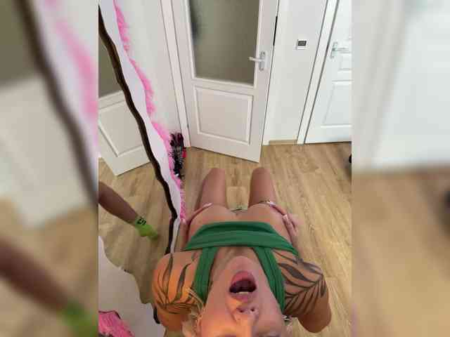 -AmazingBlonde- webcam