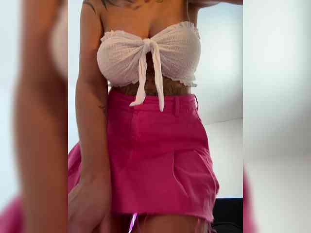 -AmazingBlonde- webcam