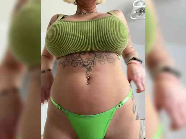 -AmazingBlonde- webcam