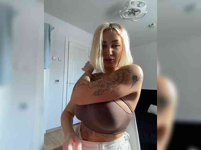 -AmazingBlonde- webcam