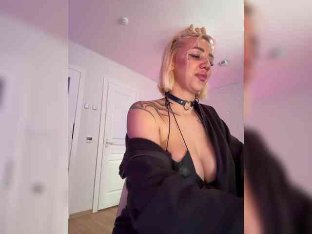 -AmazingBlonde- webcam