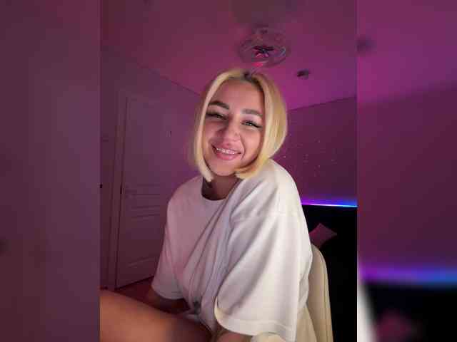 -AmazingBlonde- webcam