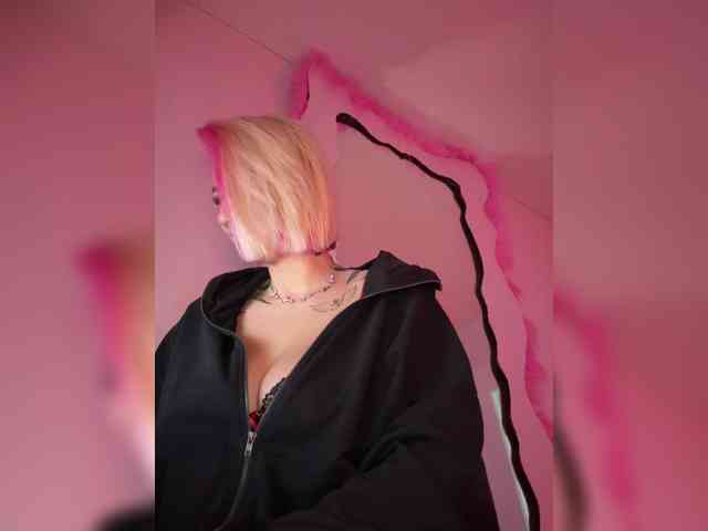 -AmazingBlonde- webcam