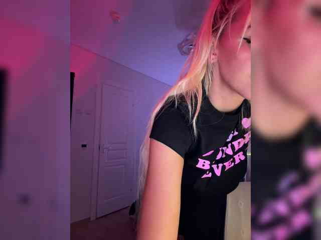 -AmazingBlonde- webcam