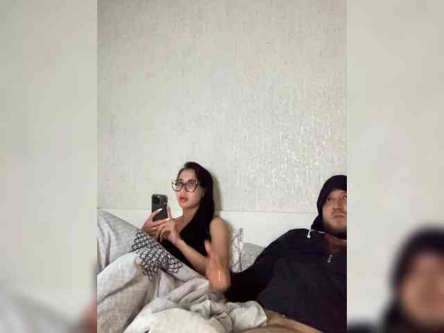 AdamsFamily69 Live Webcam on BongaCams