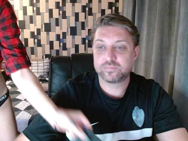 SwitchDomCouple from BongaCams is Freechat