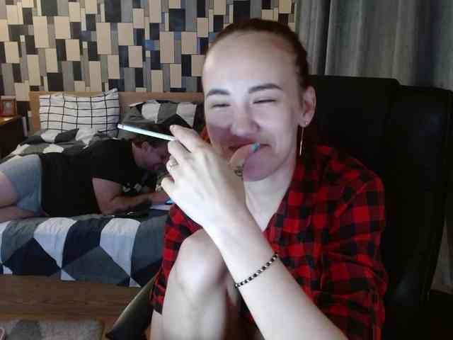 SwitchDomCouple webcam