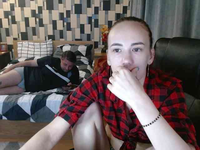 SwitchDomCouple webcam