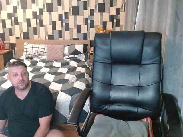 SwitchDomCouple webcam