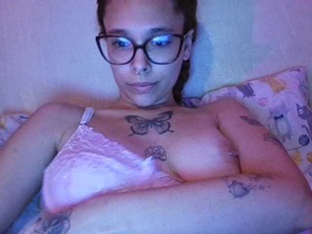 lizza-monroe's BongaCams show and profile