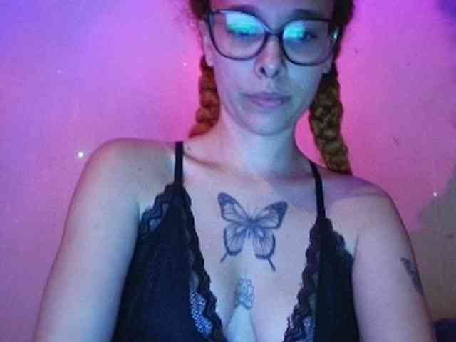 mesweetmoon webcam