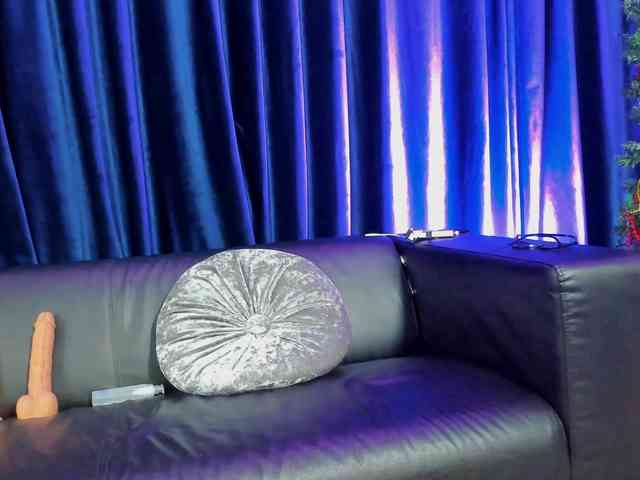 rosa-catalleya rosa-catalleya