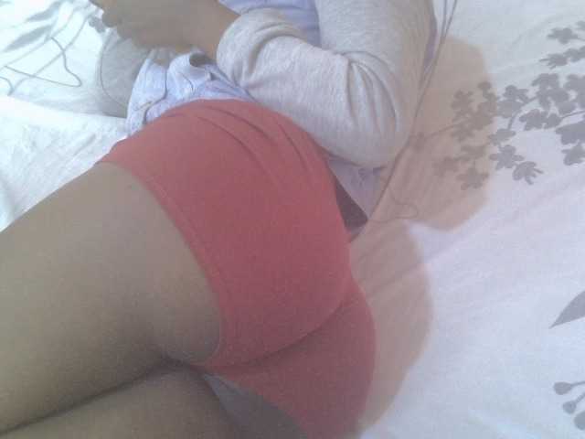 Tashabea's BongaCams show and profile