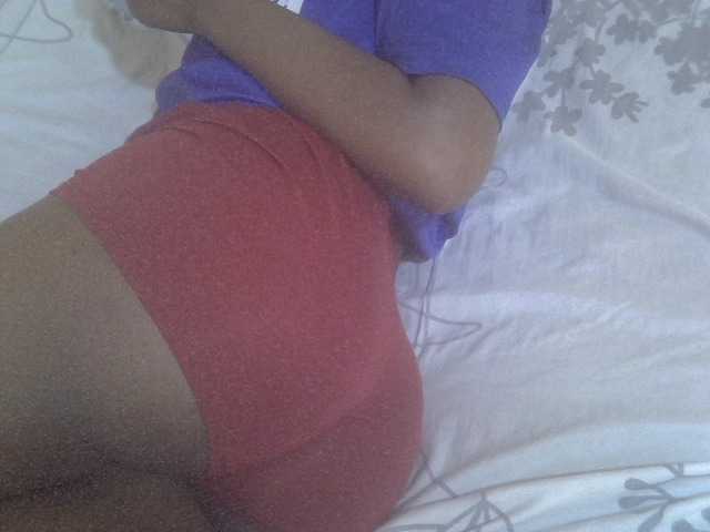 Tashabea's BongaCams show and profile