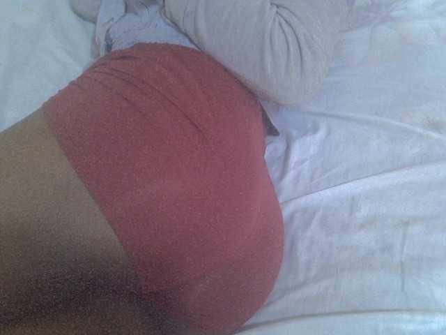 Tashabea's BongaCams show and profile