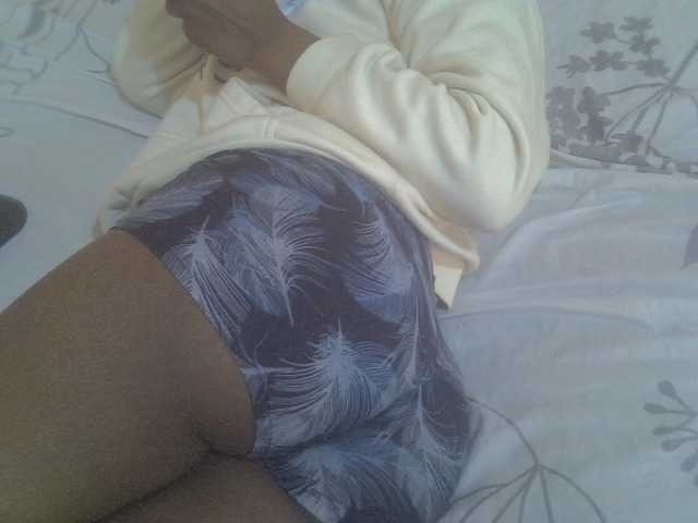 Tashabea's BongaCams show and profile