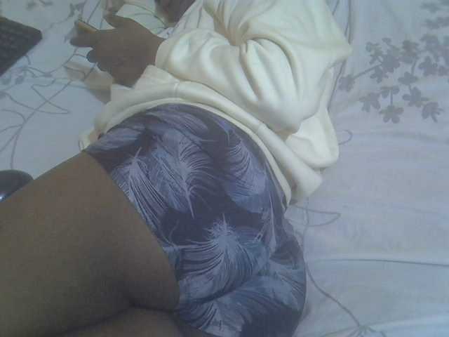 Tashabea's BongaCams show and profile