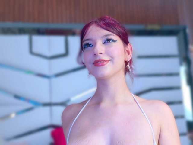 ElizabetthKitty's BongaCams show and profile