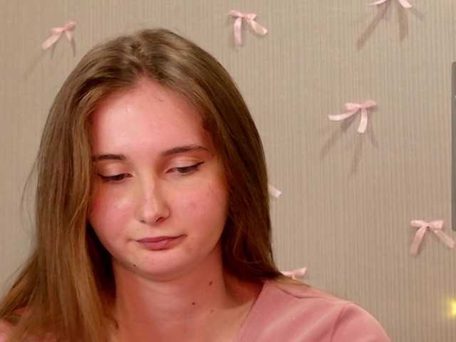 PeachGirl's BongaCams show and profile