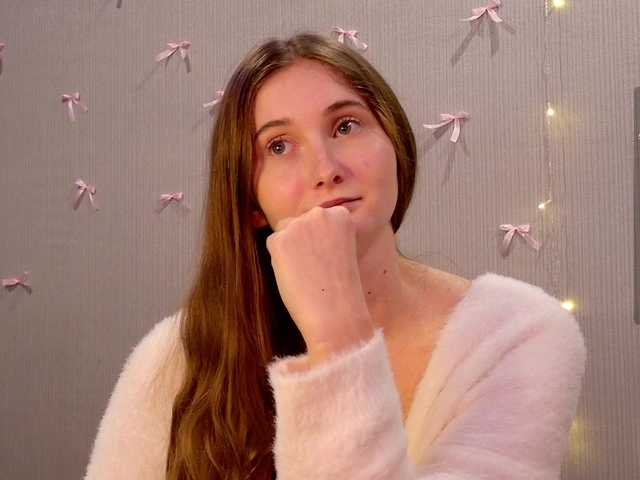 PeachGirl's BongaCams show and profile