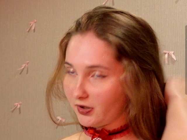 PeachGirl's BongaCams show and profile