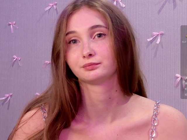 PeachGirl's BongaCams show and profile