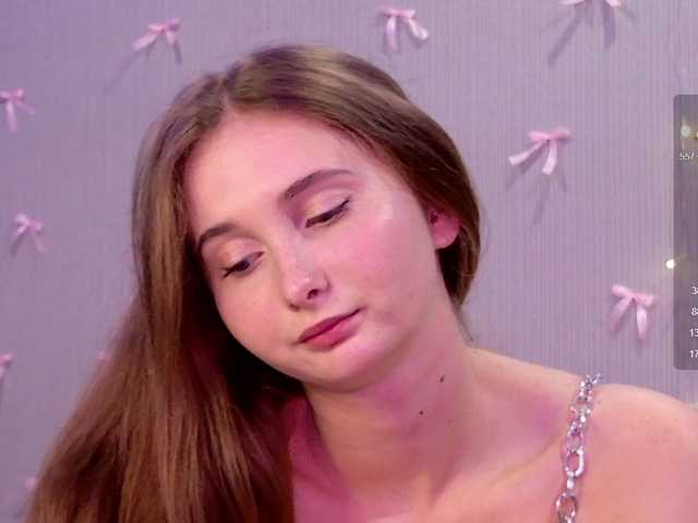 PeachGirl's BongaCams show and profile