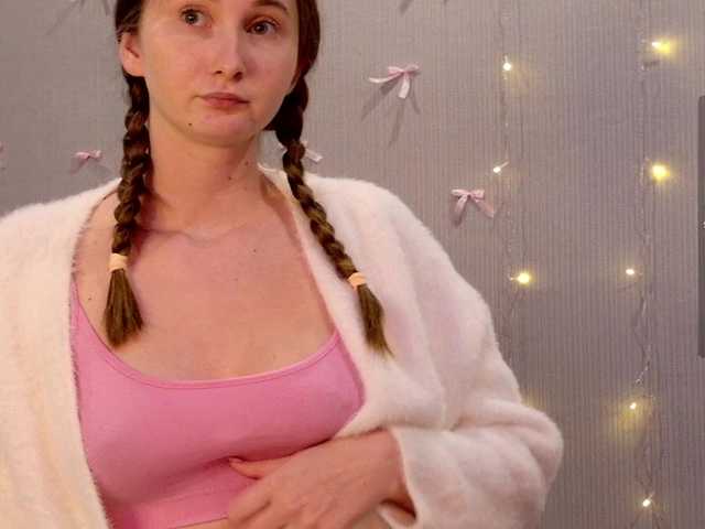 PeachGirl's BongaCams show and profile