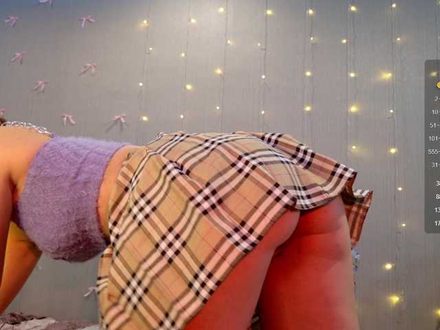 PeachGirl's BongaCams show and profile